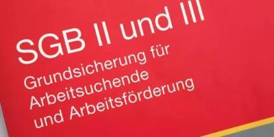 Weiterbildungsförderung und Einführung einer Bildungszeit - 